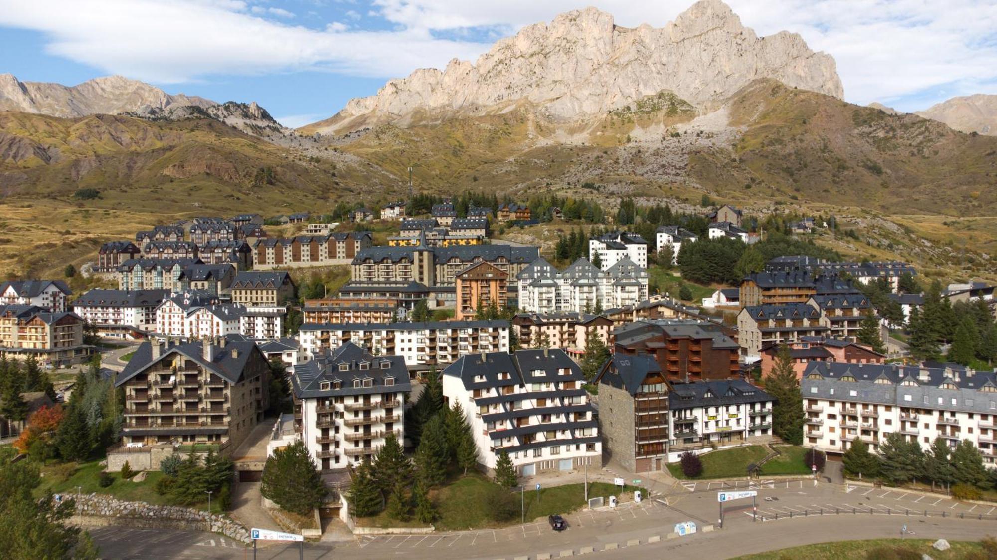 Apartamento Inmobiliaria Formigal - admite mascotas Exterior foto